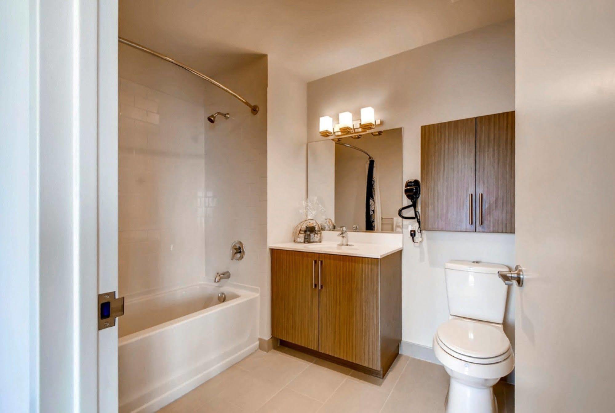 Global Luxury Suites At Newport Jersey City Luaran gambar